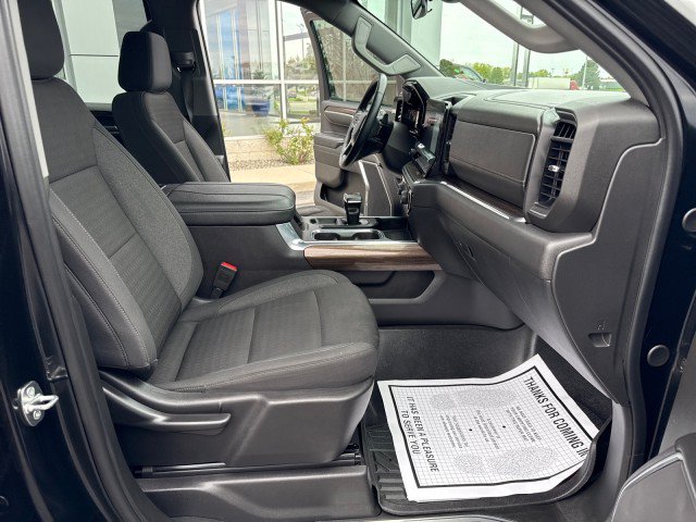 Used 2024 Chevrolet Silverado 1500 RST AWD/4WD image 29