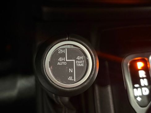 Used 2023 Jeep Wrangler Sahara w/ Cold Weather Group image 34