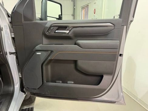 Certified 2025 GMC Sierra 2500 AT4 w/ AT4 Premium Plus Package image 25