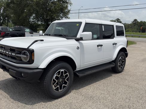 New 2026 Ford Bronco Outer Banks AWD/4WD image 6
