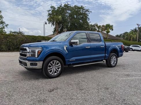 Used 2025 Ford F150 Lariat w/ Equipment Group 501A Mid AWD/4WD image 8