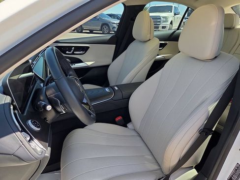 Used 2024 Mercedes-Benz E 350 4MATIC Sedan image 16