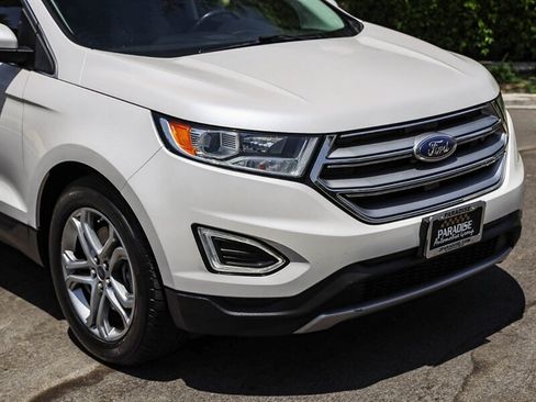 Used 2016 Ford Edge Titanium w/ Technology Package AWD/4WD image 9