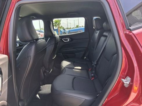 New 2026 Jeep Compass Latitude image 22