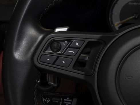Used 2022 Porsche Cayenne Turbo GT AWD/4WD image 32