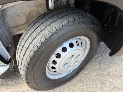 Used 2025 RAM ProMaster 2500 w/ U-Haul Equipment Group FWD image 35