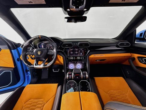 Used 2022 Lamborghini Urus AWD/4WD image 8