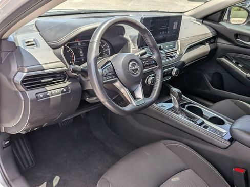 Certified 2023 Nissan Altima 2.5 SV w/ SV Premium Package FWD image 36