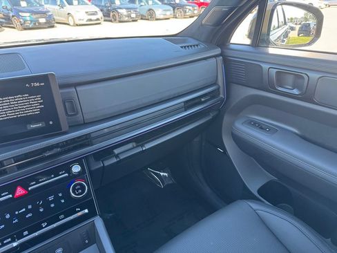 Used 2026 Hyundai Santa Fe Calligraphy AWD/4WD image 2