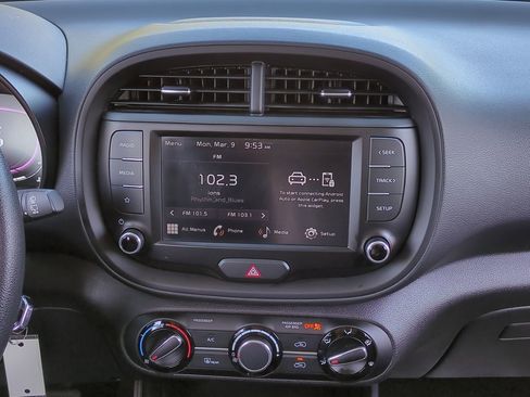 Certified 2023 Kia Soul LX w/ Option Group 015 image 18