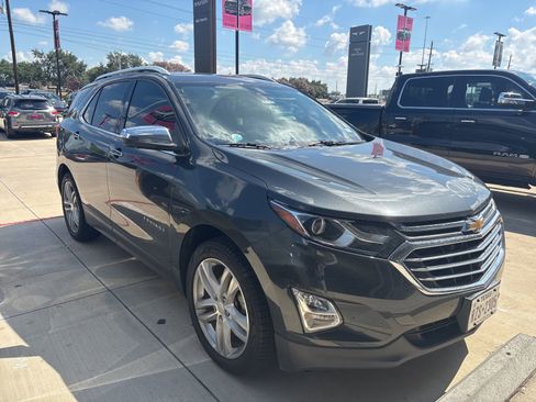 Used 2019 Chevrolet Equinox Premier FWD image 3