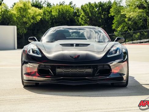 Used 2015 Chevrolet Corvette Z06 w/ 3LZ Preferred Equipment Group RWD image 30