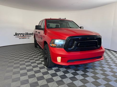 Used 2018 RAM 1500 Express w/ Express Value Package image 6