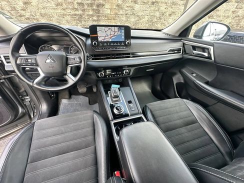 Used 2024 Mitsubishi Outlander SE AWD/4WD image 26