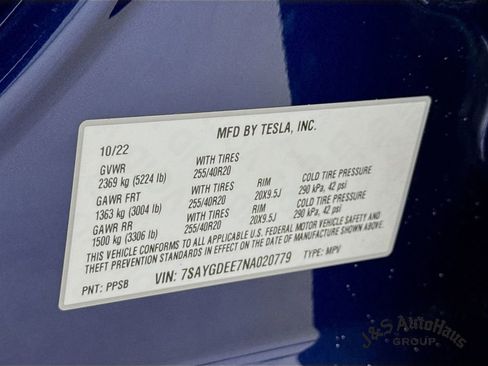 Used 2022 Tesla Model Y Long Range image 39