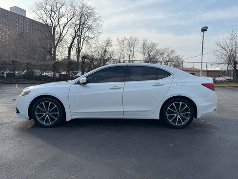 Used 2015 Acura TLX V6 SH-AWD w/ Technology Pkg image 3