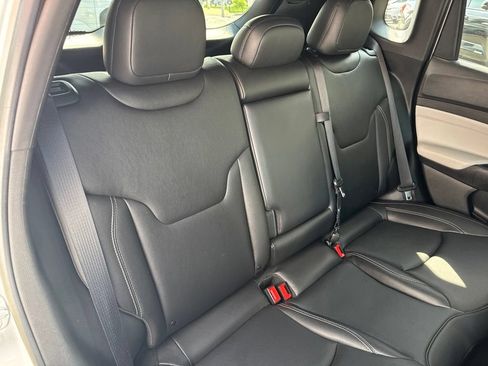Used 2025 Jeep Compass Limited AWD/4WD image 30