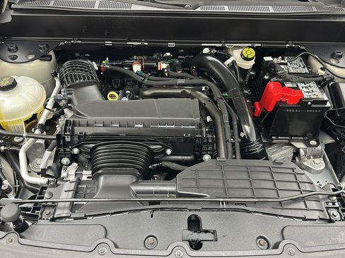 Used 2025 Ford Maverick Tremor AWD/4WD image 29