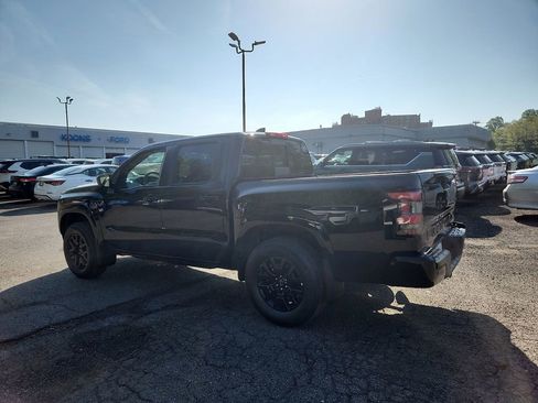 New 2026 Nissan Frontier SV AWD/4WD image 3