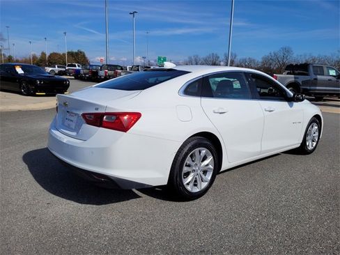Used 2024 Chevrolet Malibu LT image 11