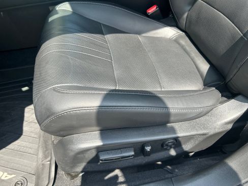 Used 2022 Honda Accord Touring image 30