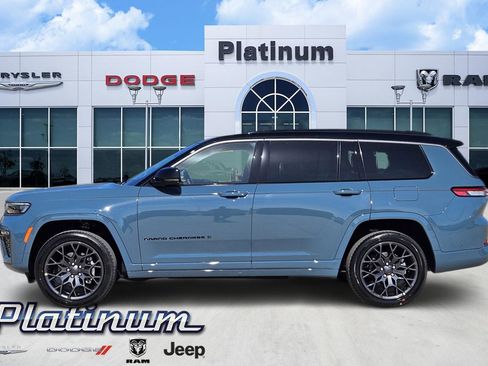 New 2026 Jeep Grand Cherokee L Summit w/ Obsidian Package image 3