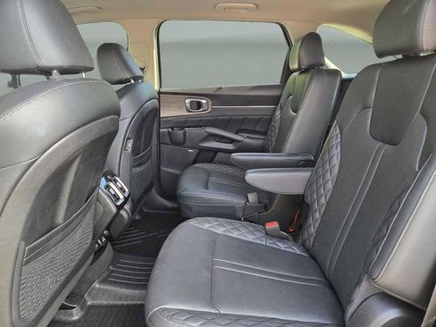 Used 2023 Kia Sorento SX Prestige AWD/4WD image 13