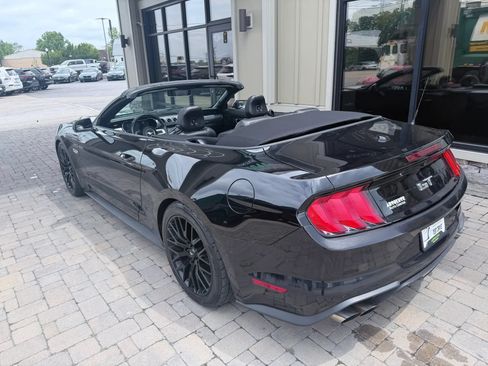 Used 2018 Ford Mustang GT Premium w/ GT Performance Package RWD image 4