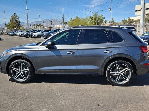 Used 2023 Audi Q5 e Premium Plus w/ Premium Plus Package image 8