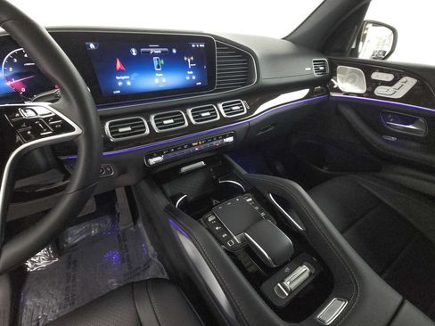 Certified 2026 Mercedes-Benz GLS 450 4MATIC image 15