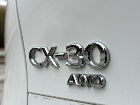 Used 2024 MAZDA CX-30 AWD 2.5 S w/ Preferred Package image 9