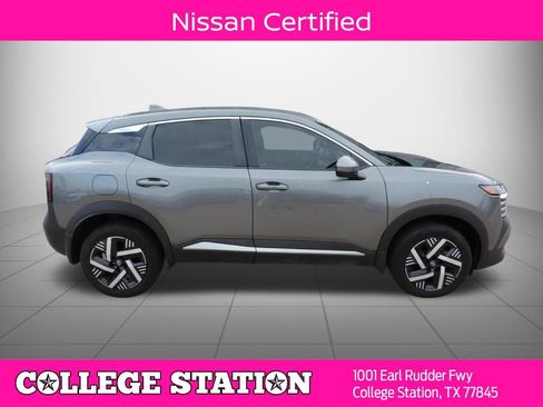 Certified 2025 Nissan Kicks SV FWD image 2
