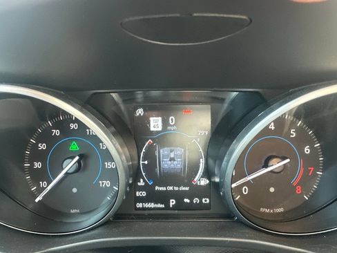 Used 2018 Jaguar F-PACE R-Sport AWD/4WD image 32