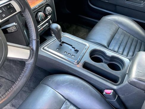 Used 2010 Dodge Challenger R/T image 12