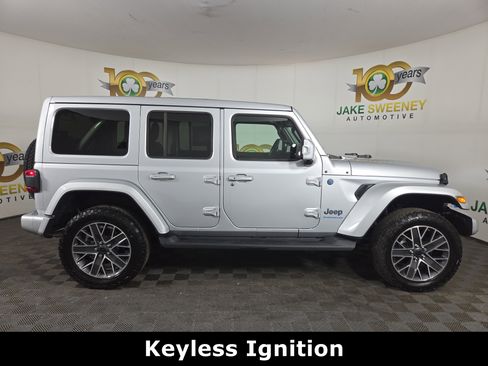 Used 2024 Jeep Wrangler High Altitude image 11