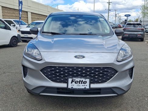 Certified 2022 Ford Escape SE AWD/4WD image 2