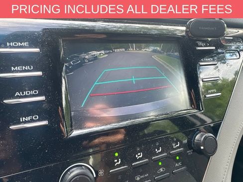 Used 2018 Toyota Camry LE FWD image 5