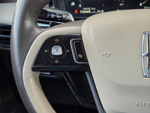 Used 2022 Lincoln Corsair Reserve w/ Equipment Group 201A AWD/4WD image 24