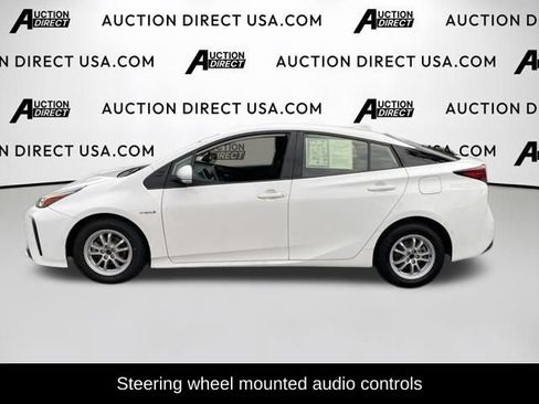 Used 2022 Toyota Prius LE FWD image 3