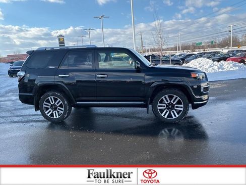 Used 2024 Toyota 4Runner Limited image 4
