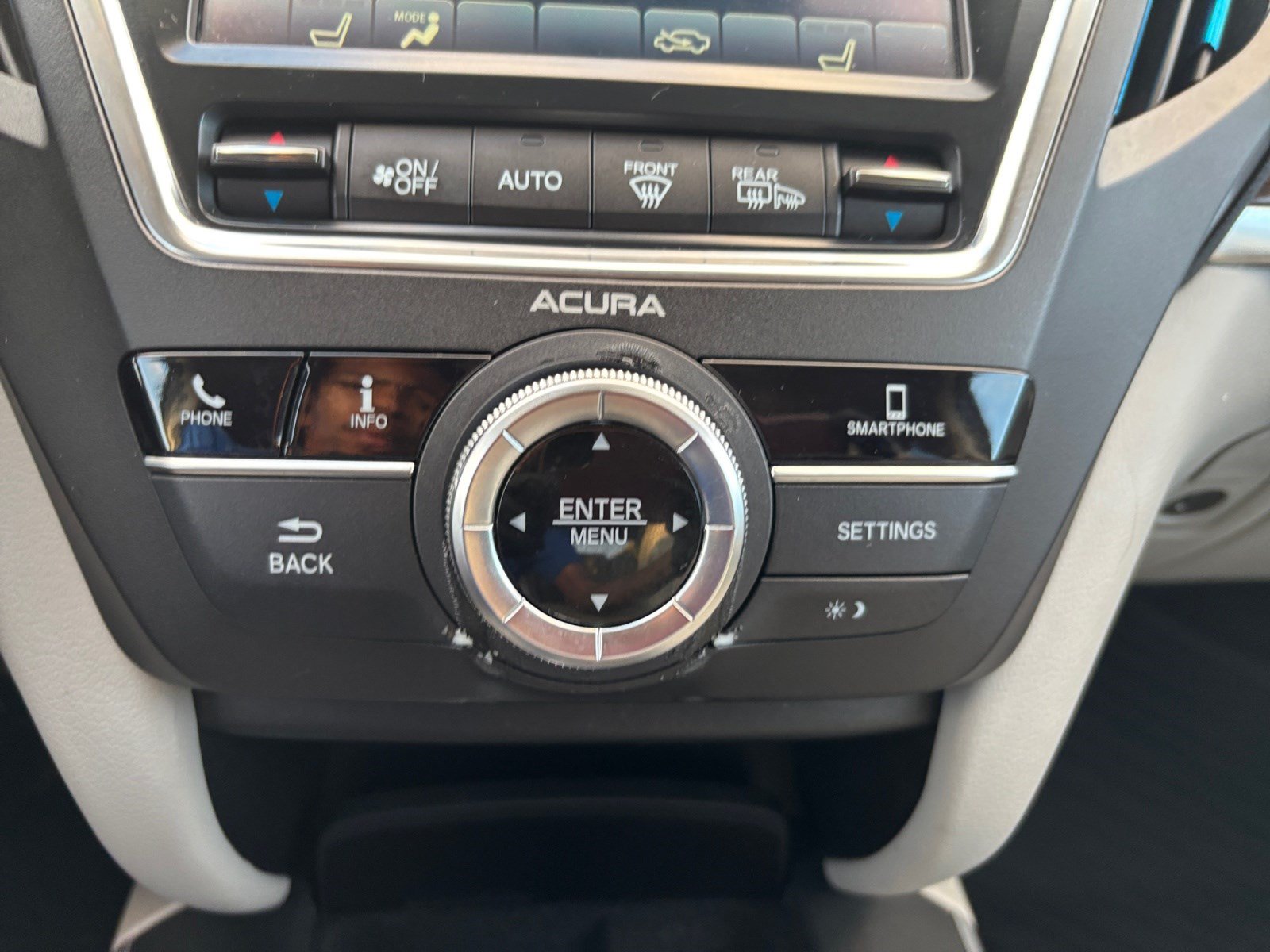 Used 2018 Acura MDX FWD image 13