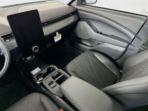 New 2025 Ford Mustang Mach-E Select w/ Comfort Package Lite image 10