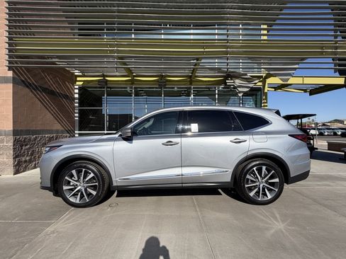 Used 2025 Acura MDX FWD w/ Technology Package image 7