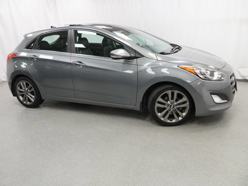 Used 2016 Hyundai Elantra GT w/ Option Group 03 FWD image 5