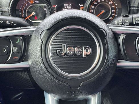 Used 2019 Jeep Wrangler Unlimited Sahara AWD/4WD image 29
