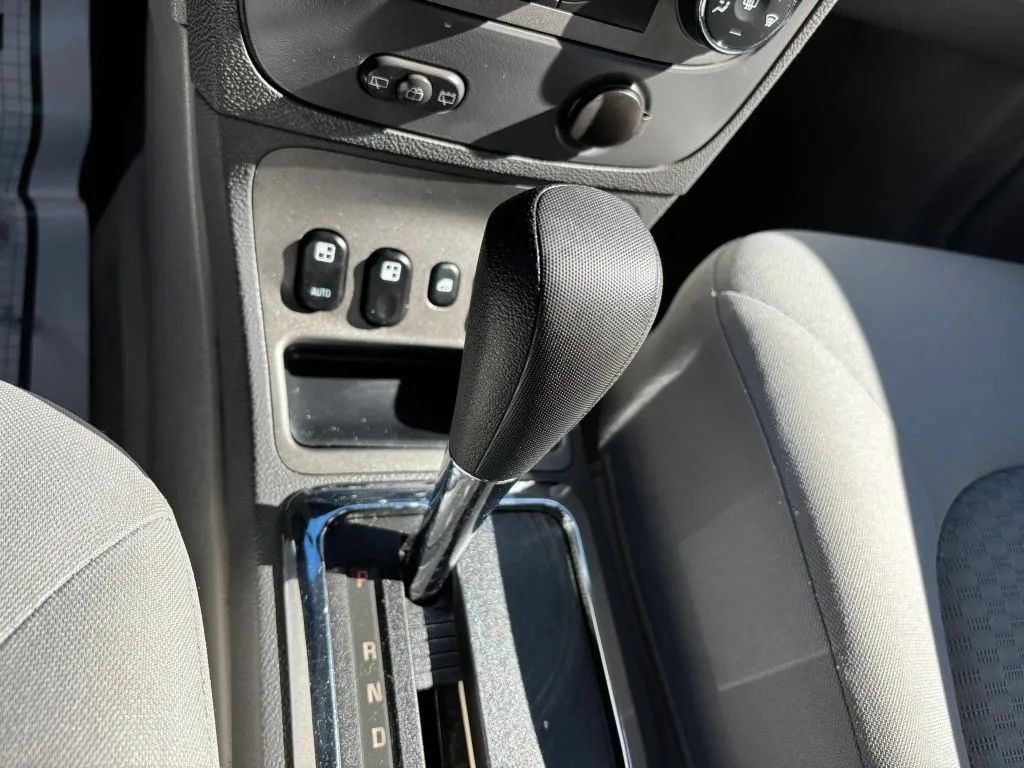 Used 2008 Chevrolet HHR LT FWD image 23