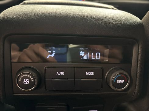 Used 2023 GMC Acadia SLE w/ Driver Convenience Package AWD/4WD image 20