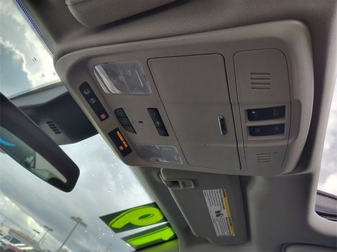 Used 2019 Buick Envision Premium image 30