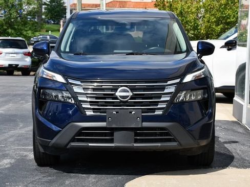 Used 2025 Nissan Rogue SV AWD/4WD image 11