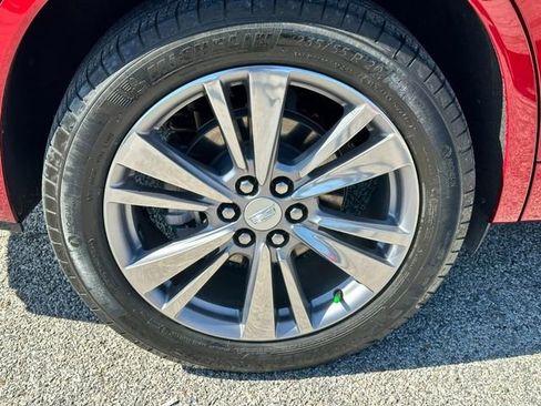 Used 2024 Cadillac XT6 Premium Luxury FWD image 6